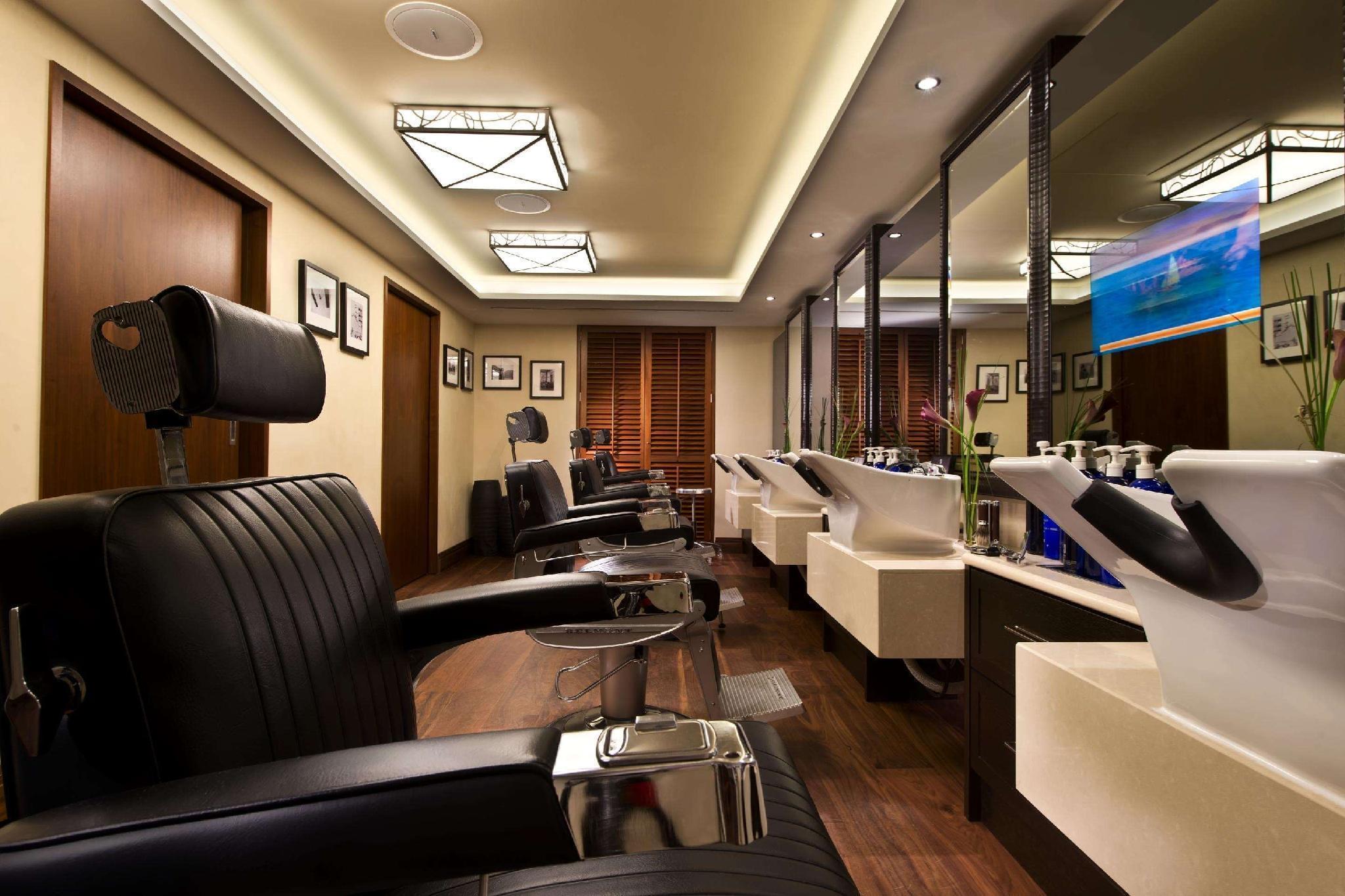 Steigenberger Icon Frankfurter Hof Hotel Frankfurt am Main Exterior foto 3D interior rendering of a barbershop